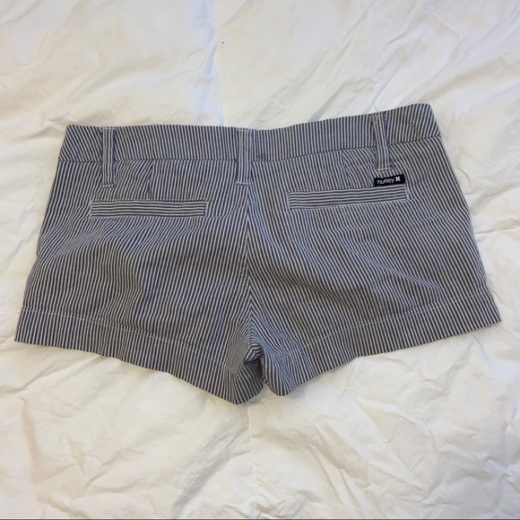 Hurley Shorts size 5. Hurley shorts - Picture 2 of 3